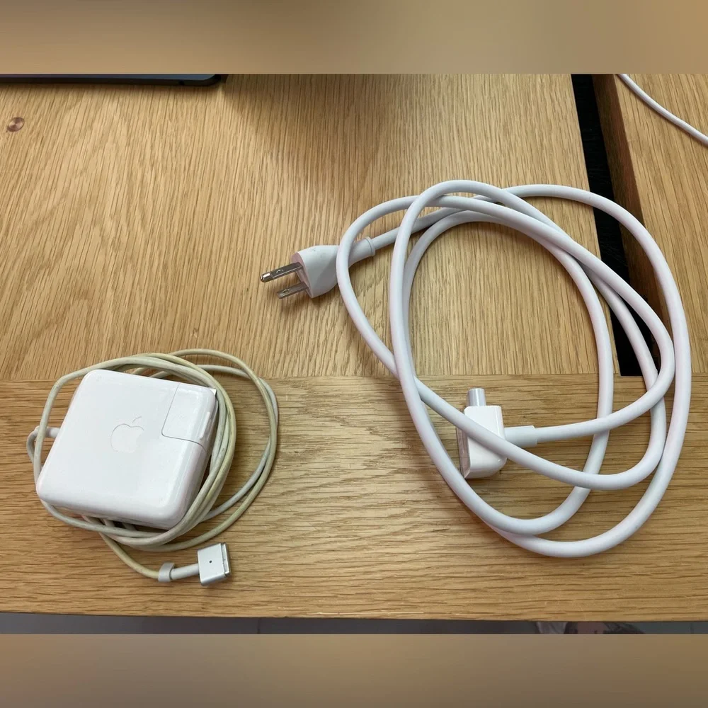 MacBook Air (13-inch)